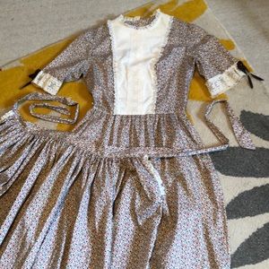 Pioneer or Little House on the Prairie dress